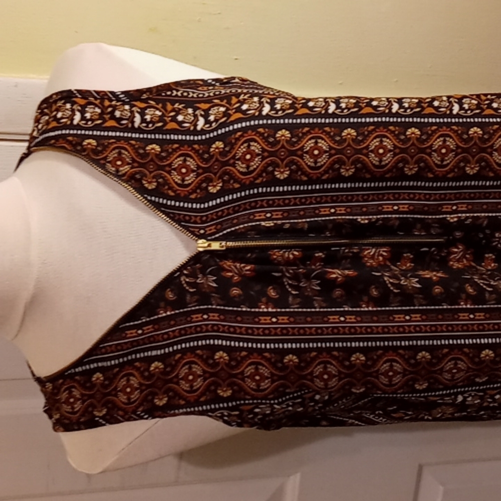 Brown Patterned Tank Top - Picture 5 of 8